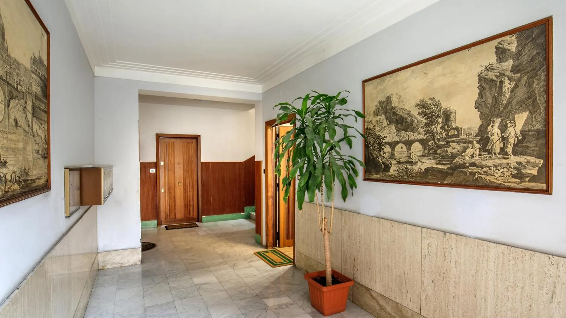 Vatican Aurelia House Rome 0*,  Italy